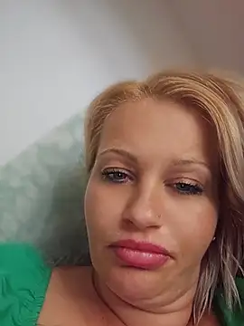 brenda121 লাইভ XXX চ্যাট