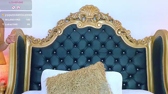 Chat XXX en directo de AdelinaVans