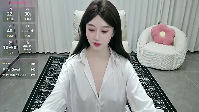 แชท XXX สดของ LUNYI-CC