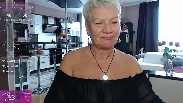 roxana_brooks Adlı Modelin Canlı XXX Sohbeti