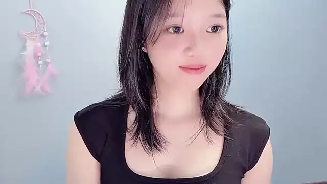 Yanys521 লাইভ XXX চ্যাট