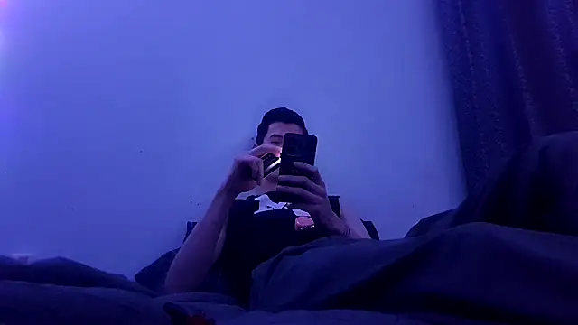 cheekyboyx's Live XXX Chat