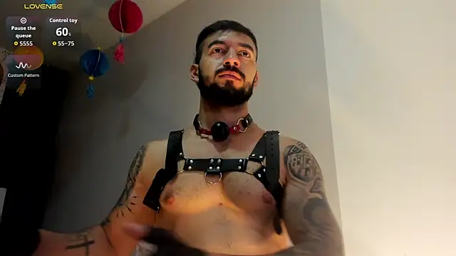 XXX chat uživo modela MarkWalker__