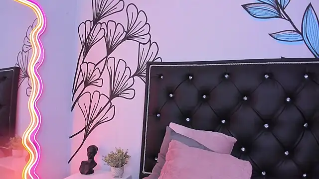 Chat +18 de Sweet_Ariadna_ ao vivo