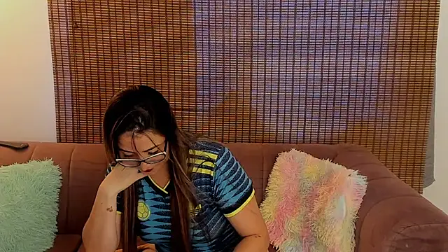 دردشة ariana_cross الجنسية المباشرة