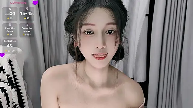 lulu-789's Live XXX Chat