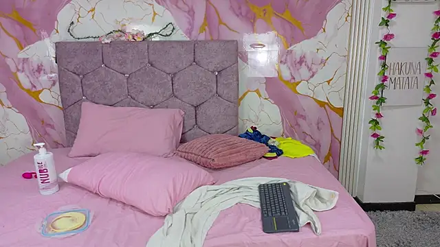 XXX chat uživo modela ObsessionRoom