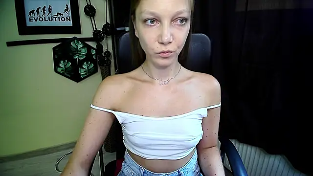 EmillyPlay Chat XXX live