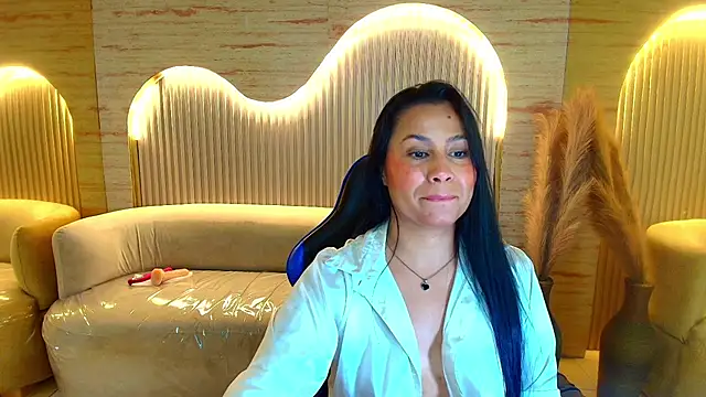 Chat +18 de Valentina__r_ ao vivo