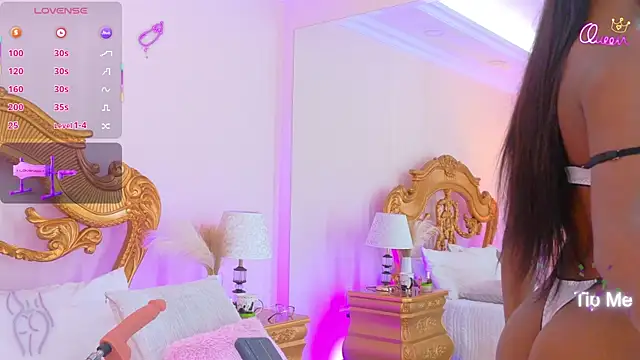 AshleyFerri élő XXX-chatje