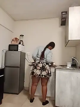 XXX chat uživo modela Babymomma98