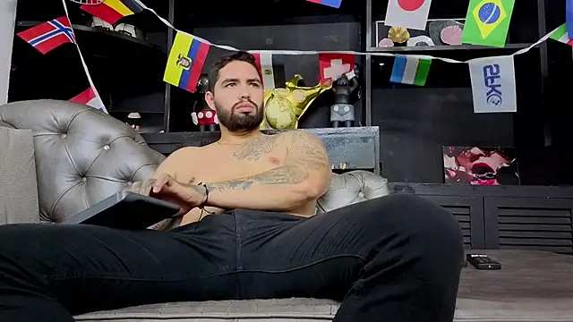 Chat +18 de matteosantos ao vivo