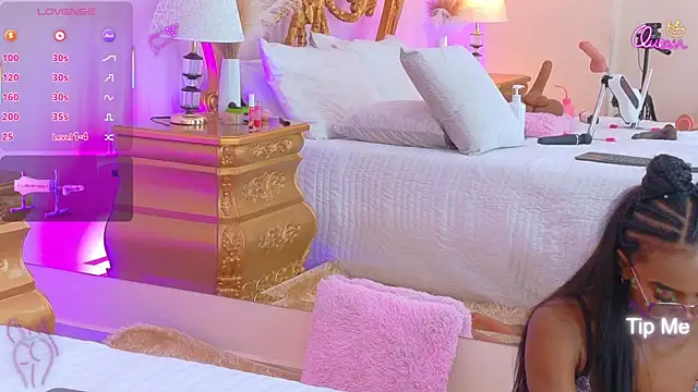 AshleyFerri élő XXX-chatje