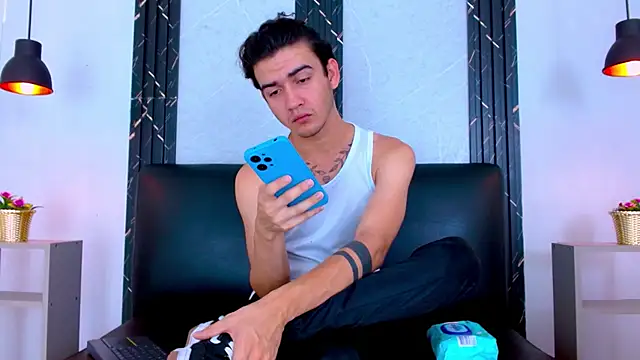 Živý XXX chat Feiccer_Castquer