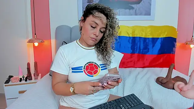 EmmaBoyd 라이브 XXX 채팅