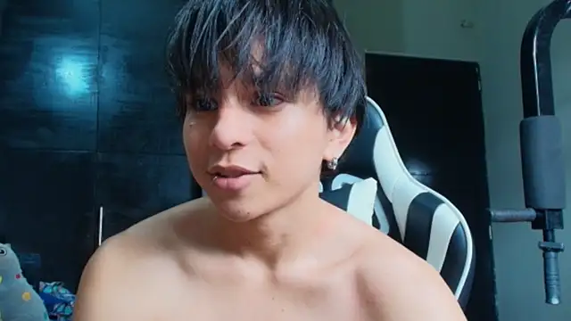 Онлайн чат XXX raikougame
