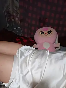 Chat XXX en directo de Alice-567