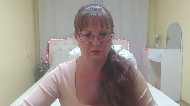 VanessaHotts Chat XXX in diretta