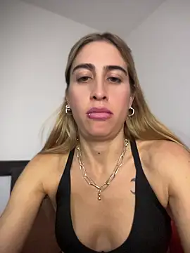 NicoleWilder Adlı Modelin Canlı XXX Sohbeti