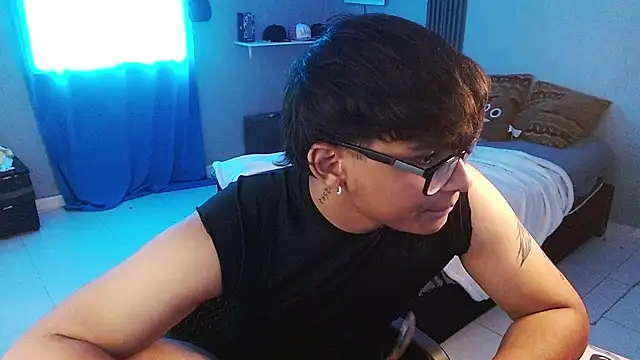 Mr_yisuzzのライブXXXチャット