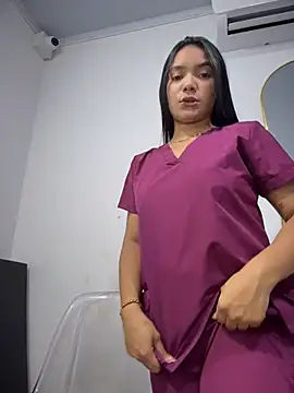 Kinky_DoctorX Adlı Modelin Canlı XXX Sohbeti