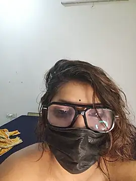 callmeshreya Live XXX-Chat