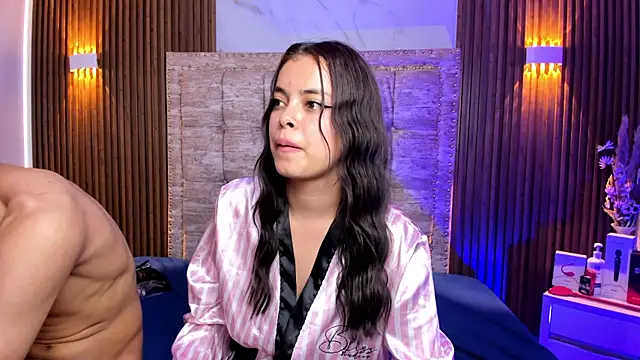 Ambar_a_Camilo Adlı Modelin Canlı XXX Sohbeti