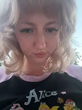 RonnieKiss – Naživo XXX chat