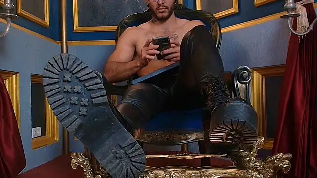 XXX chat uživo modela JuanBlade