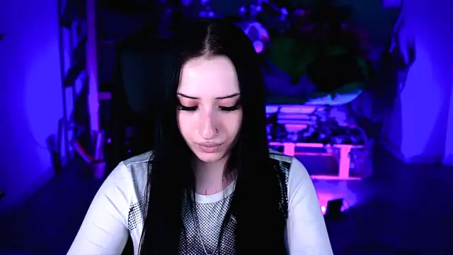 MonicaLowes' Live XXX Chat