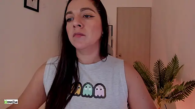 urcute_kitten's Live XXX Chat