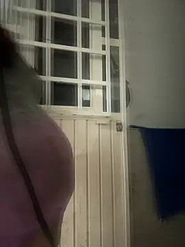 Chat +18 de lorena2118 ao vivo