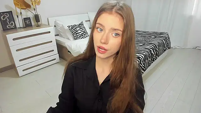 دردشة Erica_Kiss الجنسية المباشرة