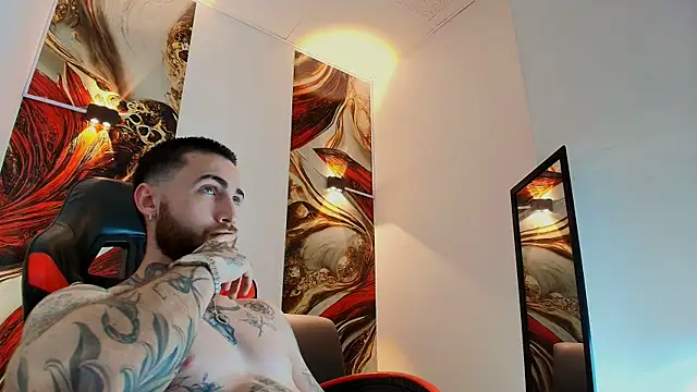 Luke_davis01 Live XXX-Chat