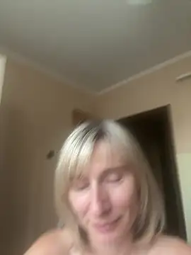 StellaBlondie's Live XXX Chat