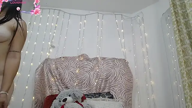 XXX chat uživo modela shantala_krisha