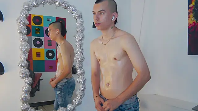 Chat XXX Live Rowan_Cley