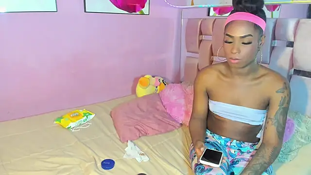 โชว์เว็บแคมของ HUGE_BLACKCOCK