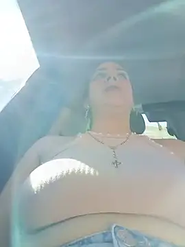 Chat +18 de MariBelle1 ao vivo