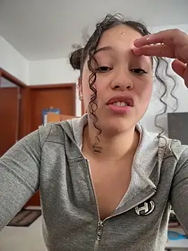 Chat +18 de Shara_dreams ao vivo