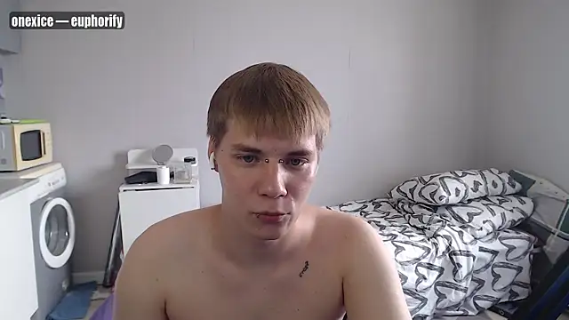 yourlildemon – Naživo XXX chat