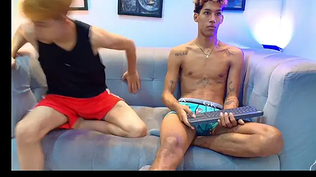 RED_BOYS_XXX live XXX chat