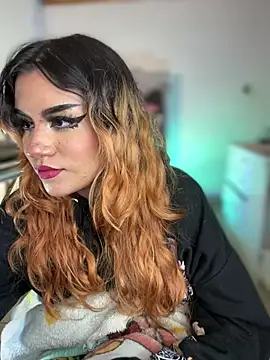 دردشة NikkiNix الجنسية المباشرة