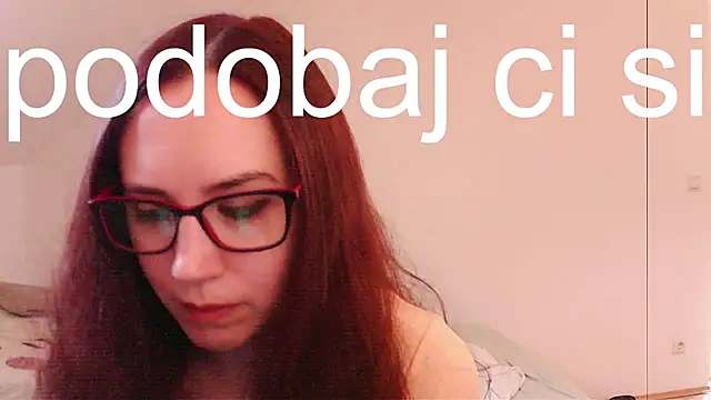 Živý XXX chat EmilyHotAngel