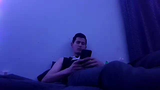 cheekyboyx Live XXX-Chat