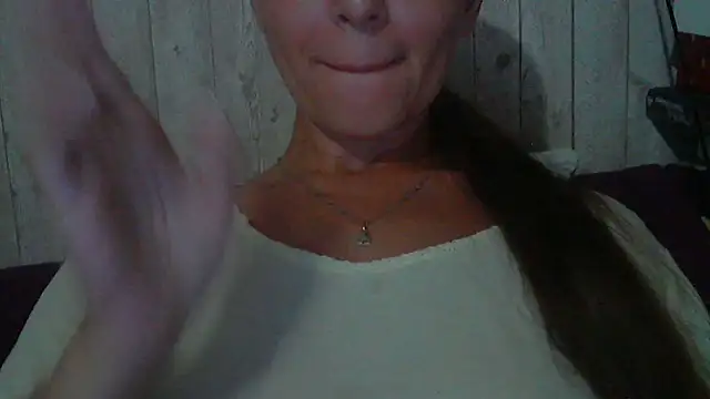 Bella--Whiten Live XXX chat