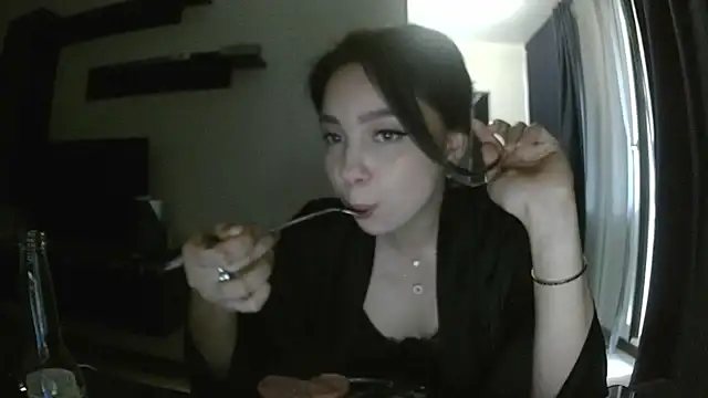 XXX chat uživo modela Saviraaa
