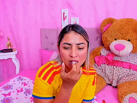 milf_bigass_ 现场XXX聊天