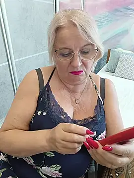 AvrilMillersn Live XXX chat