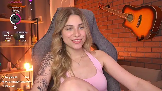 Chatroom XXX en direct de EllieCutes